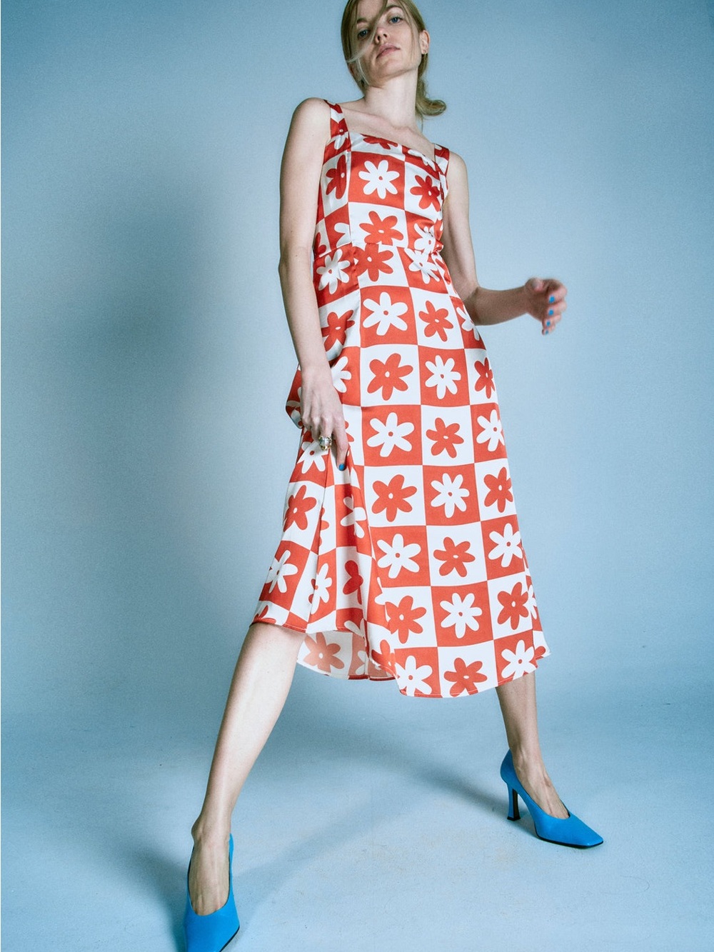 Lisa Says Gah Sloane Midi Slip Dress in Red Daisy Check - Picture 3 of 10